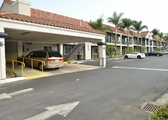Welcome Inn Corona
