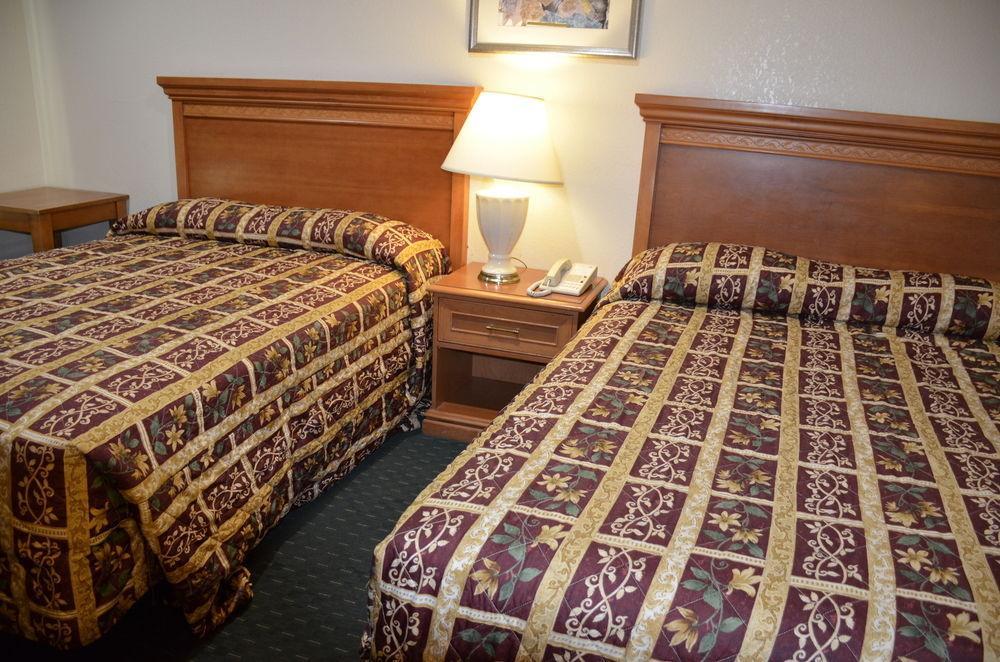 Welcome Motel Corona