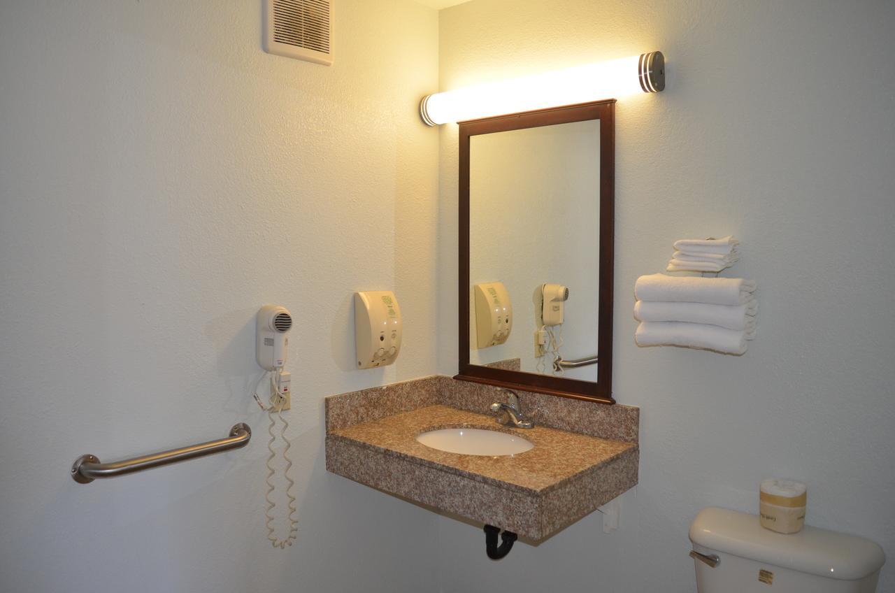Welcome Motel Corona